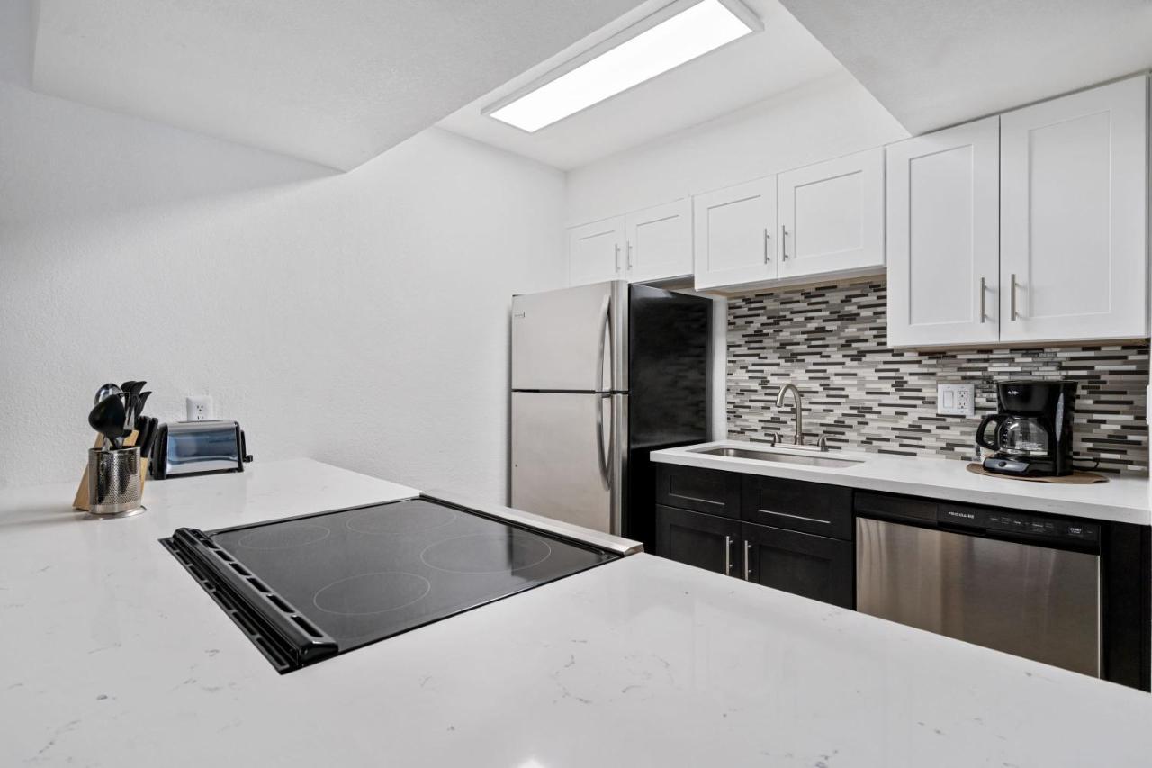 פיניקס Newly Renovated 2Br Apartment W Pool By Stay Gia מראה חיצוני תמונה