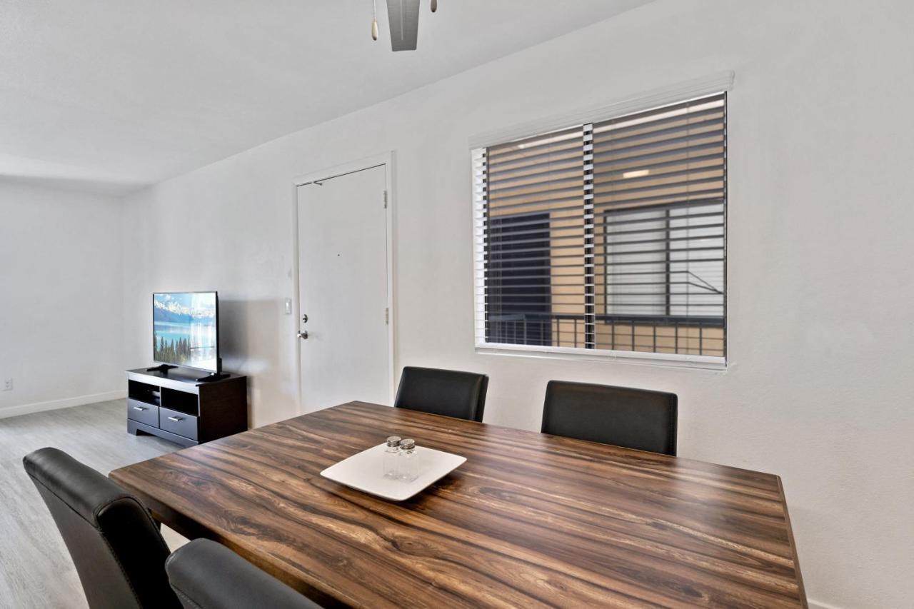 פיניקס Newly Renovated 2Br Apartment W Pool By Stay Gia מראה חיצוני תמונה